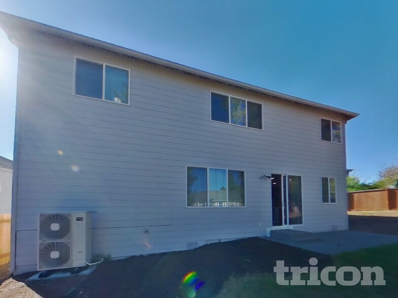 Building Photo - 7836 Riverview Ct SE