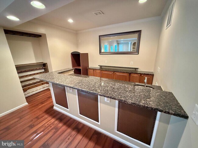 Building Photo - 5624 Arrowfield Terrace