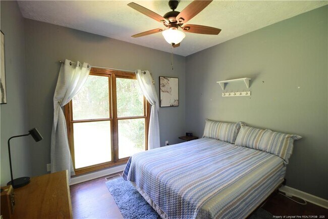 Building Photo - 187 Lakewind Ct