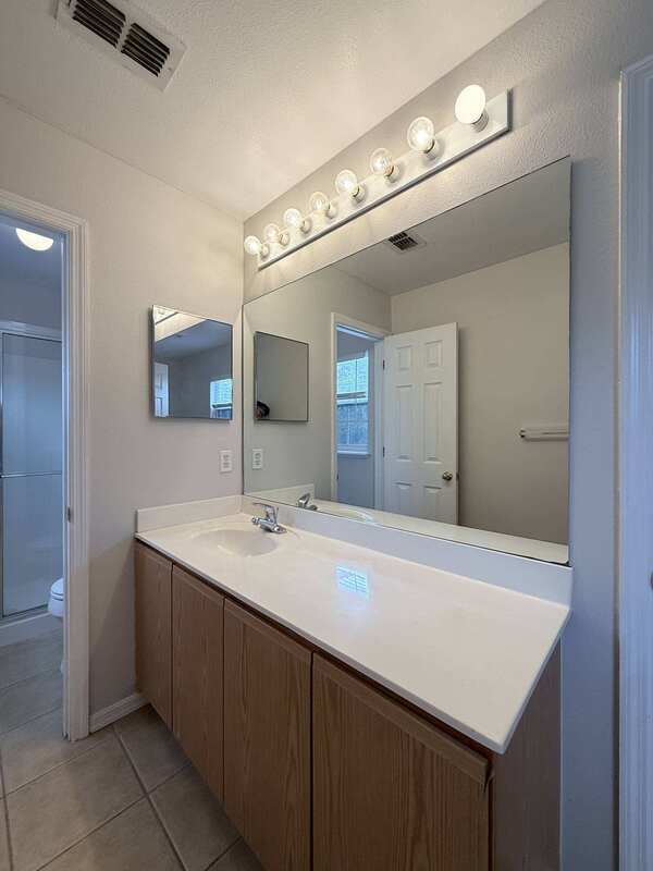 Building Photo - 13046 Waterbourne Dr