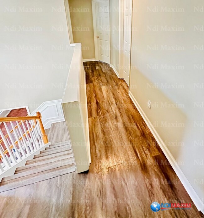 Building Photo - Beautiful house in the LAMBERT cluster in ...