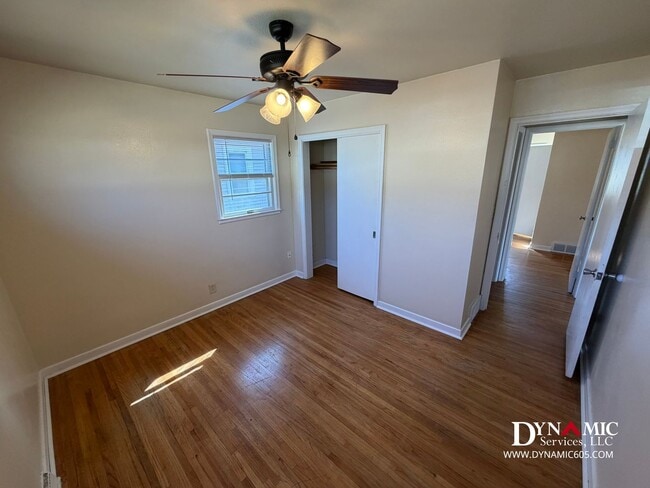 Building Photo - Updated 4+ Bedroom, 2 Bathroom House By Augustana University