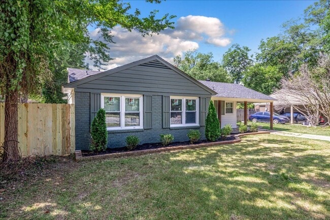 Building Photo - Bright, Comfortable 3BR/2BA Home in East Memphis — 1,400 Sq Ft!