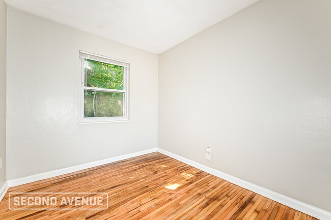 Building Photo - 3541 York St