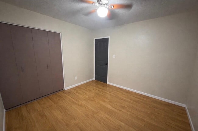 Building Photo - 1237 E Riviera Dr