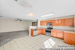 Building Photo - 3818 Amber Chase