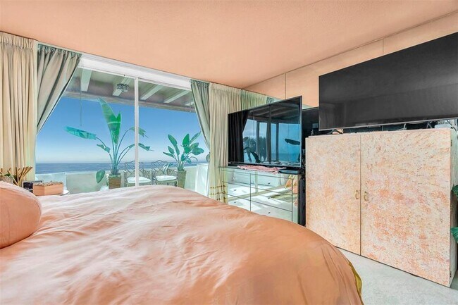 Building Photo - 7000 Beach Plaza