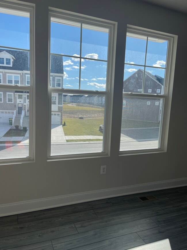 Building Photo - 35249 Wright Way