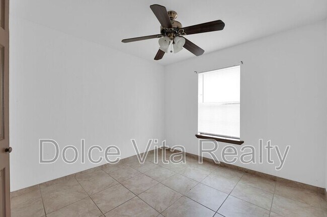 Building Photo - 2716 N 31st St