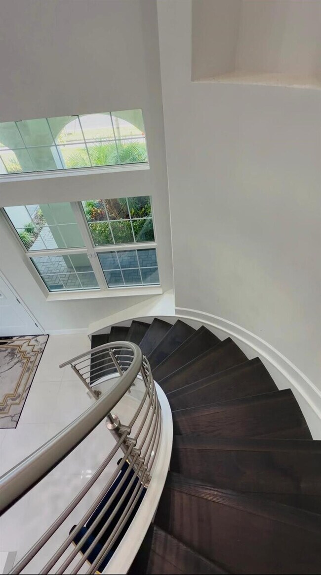 Building Photo - 15131 Courtland Ct