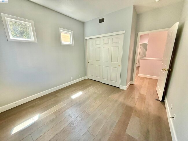 Building Photo - 4238 Diavila Ave