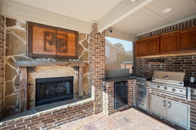 Building Photo - 14318 Red Creek Cove Ln
