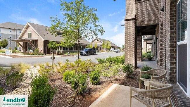 Building Photo - 170 Graphics Dr