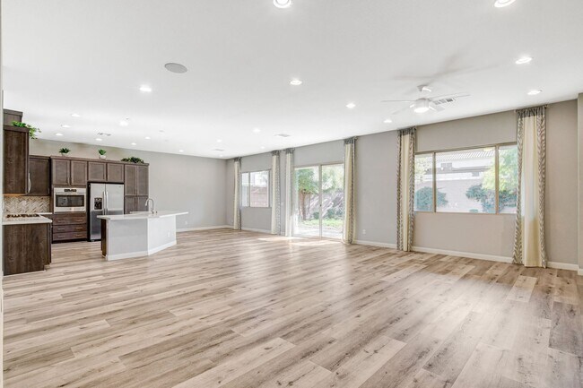 Building Photo - Bermuda & Pyle