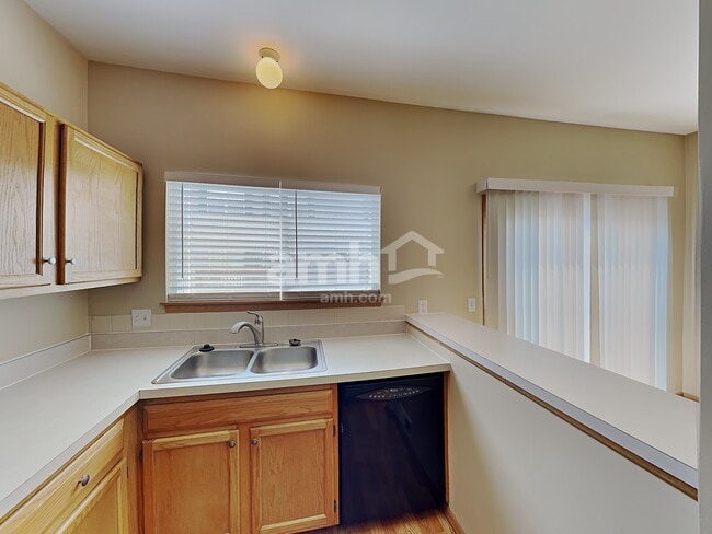 Building Photo - 1817 Grandview Pl