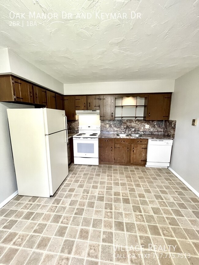 Building Photo - Most utilities included! Large 2-Bed apart...