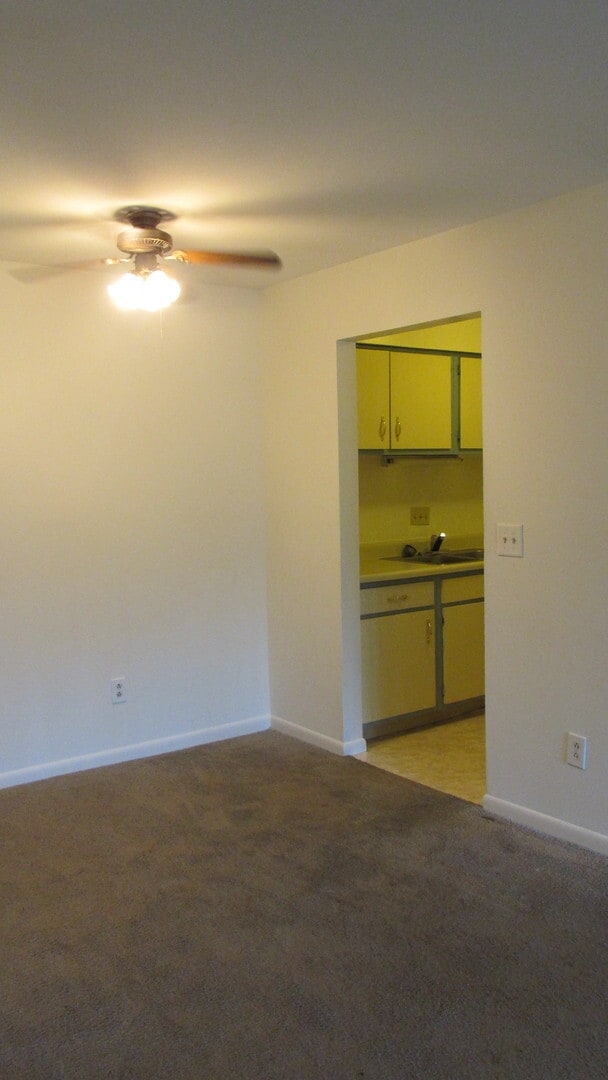 Building Photo - 2 bedroom 2 bath Condo Available for Rent ...