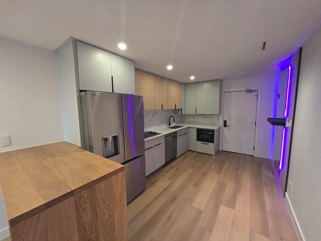 Primary Photo - 503 2nd St