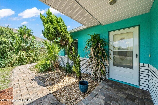 Building Photo - 5283 Palmetto Dr