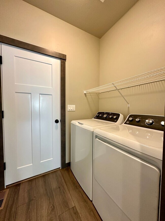 Building Photo - New Build Ranch Style Home Available with ...