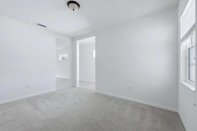 Building Photo - 8113 Sternway Rd