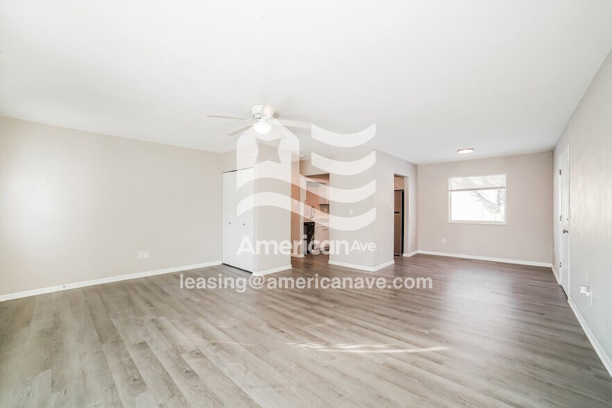 Building Photo - 3703 N Molleck Dr
