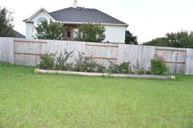 Building Photo - 6727 Oakman Ln