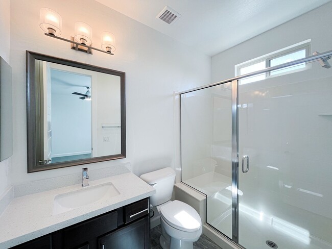 Building Photo - Exquisite Luxury Rental in Prestigious Gated Tule Springs Community