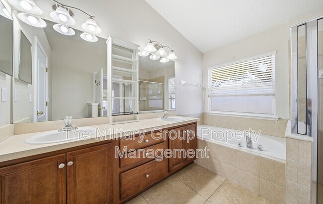 Building Photo - 586 Longmill Ln