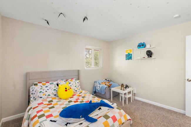 Building Photo - 3040 Garland Terrace
