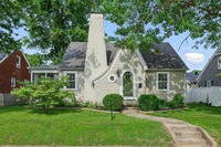 Building Photo - 1929 Freeman Ave