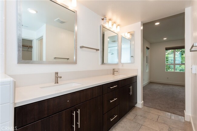 Building Photo - 2768 Wright Ln