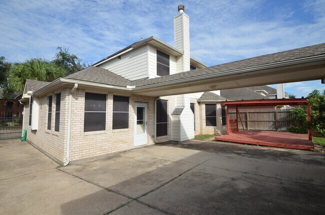 Building Photo - 8815 Barron Wood Cir E