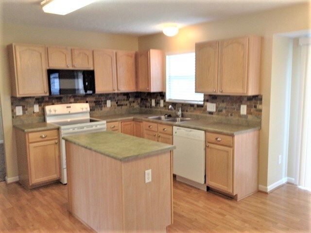 Building Photo - 5632 Sunrise View Cir