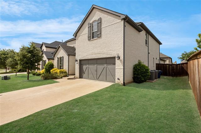 Building Photo - 813 Harrington Ln