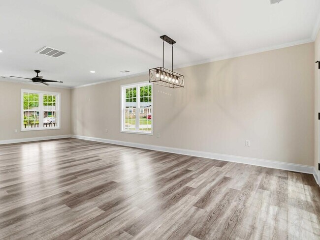 Building Photo - 307 Tribble St