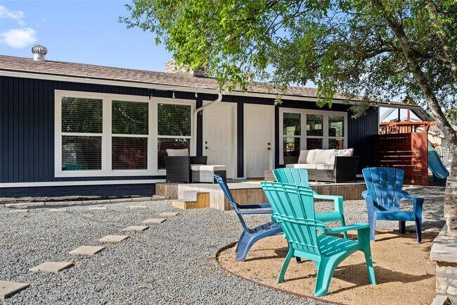 Building Photo - 35 Presidio Rd