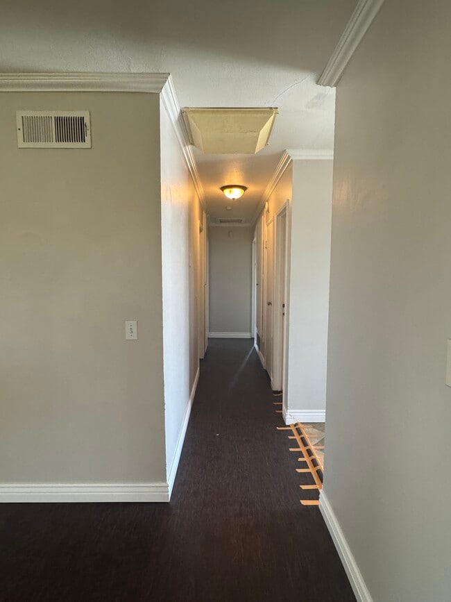 Building Photo - 14433 Mojave Ln