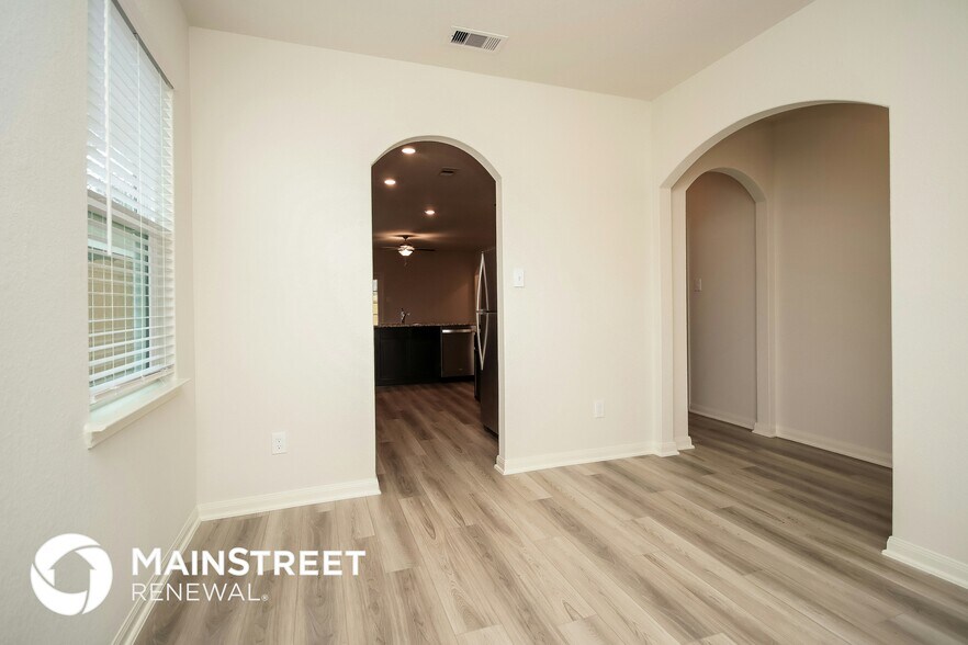 Building Photo - 21135 Titian Dr.