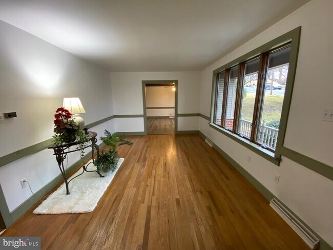 Building Photo - 45 Clay Slate Rd