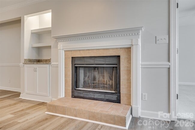 Building Photo - 13822 Queens Harbor Rd