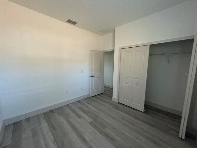 Building Photo - 1531 W Gainsboro Ln