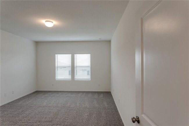 Building Photo - 737 Mallow Rd