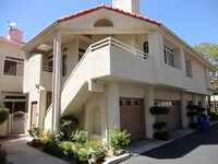 Building Photo - Beautiful 3 + 2.5 Stevenson Ranch Townhome