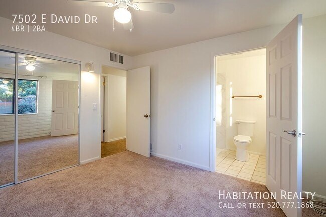 Building Photo - 7502 E David Dr