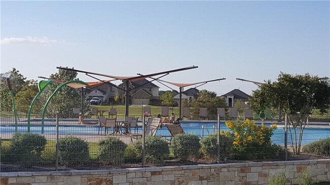 Building Photo - 100 Star Jasmine Cove