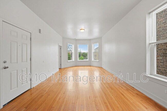 Building Photo - 4230 W Adams St