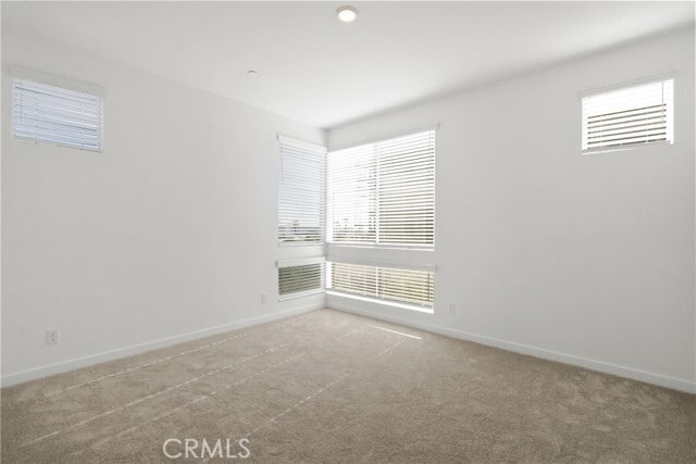 Building Photo - 960 N Tangent Privado