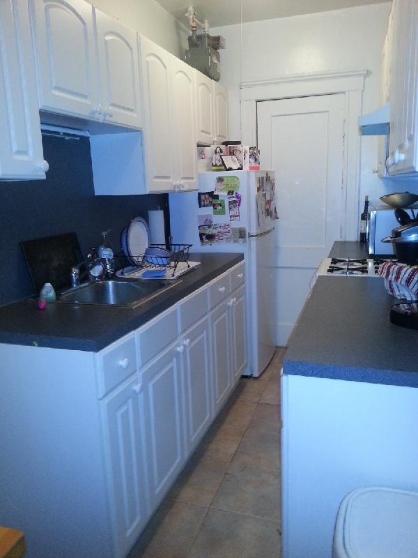 Building Photo - 121 Park Dr