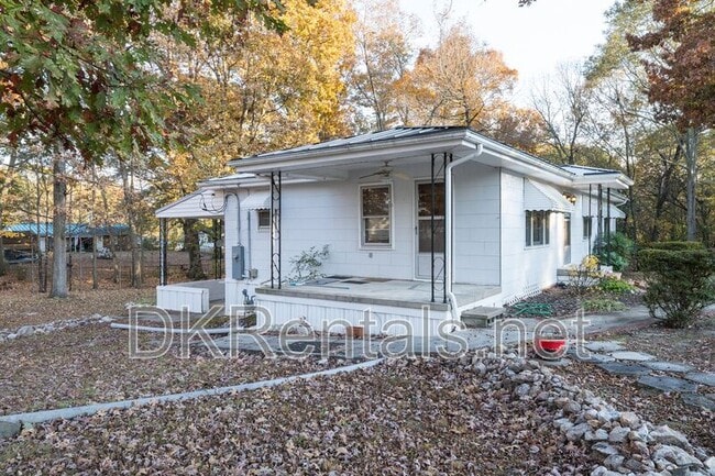 Building Photo - 6822 Wallis Rd